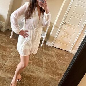 White long sleeve dress